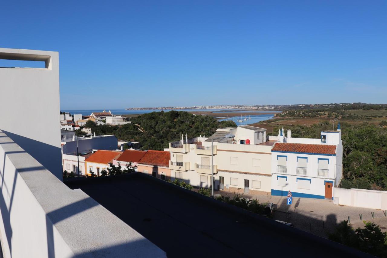 Roof Top Sea View อัลวอร์ ภายนอก รูปภาพ